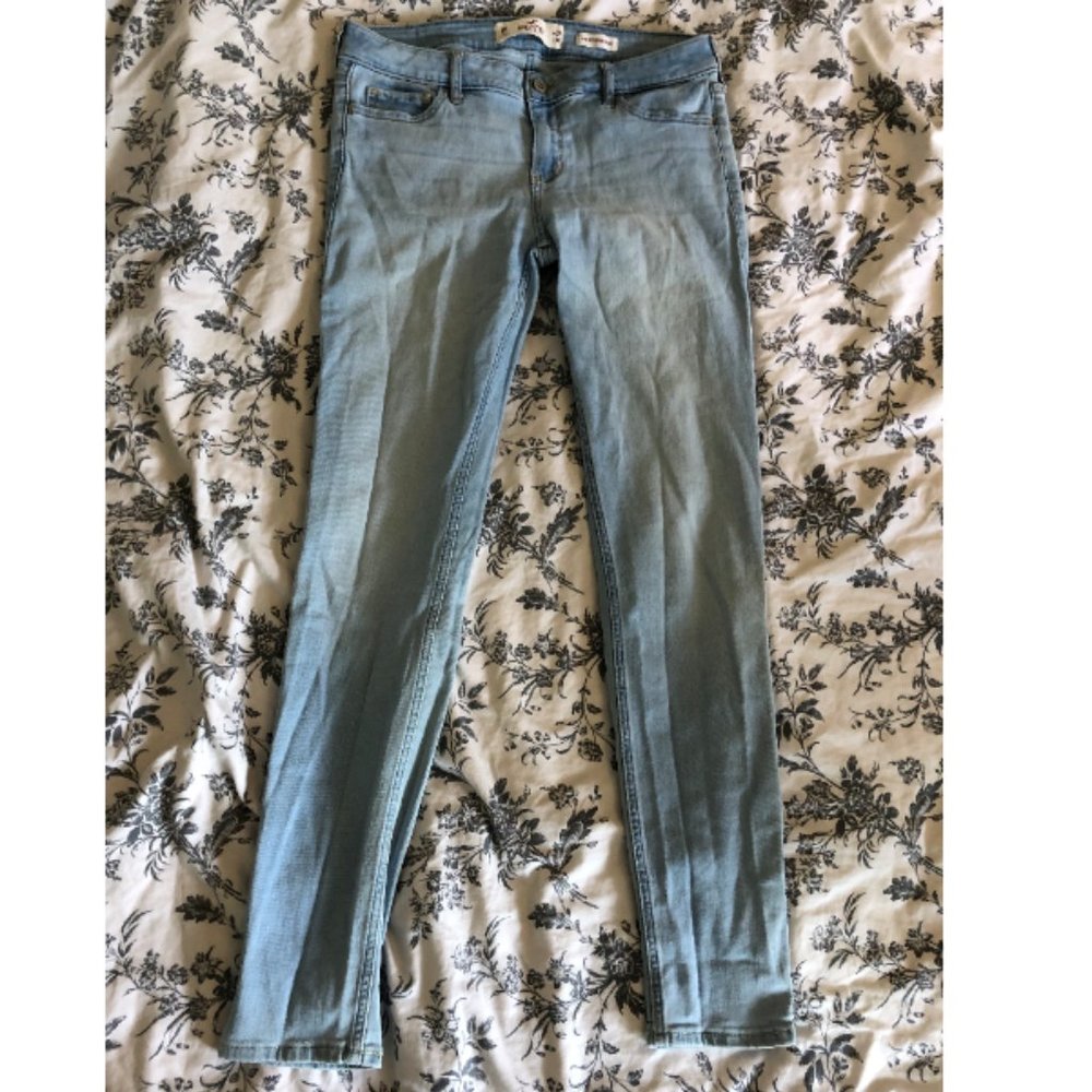 Hollister Low Rise Super Skinny Jeans